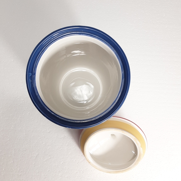 Certified International Blue and Red Rooster Canister Spring - Picture 6 of 9